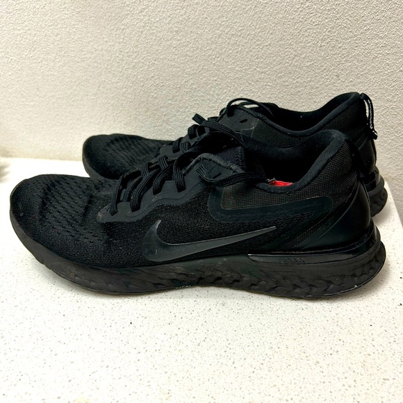 🦋 Nike Women’s Black Running Shoes with Dr Scholls inserts. Size 10 - Picture 1 of 6